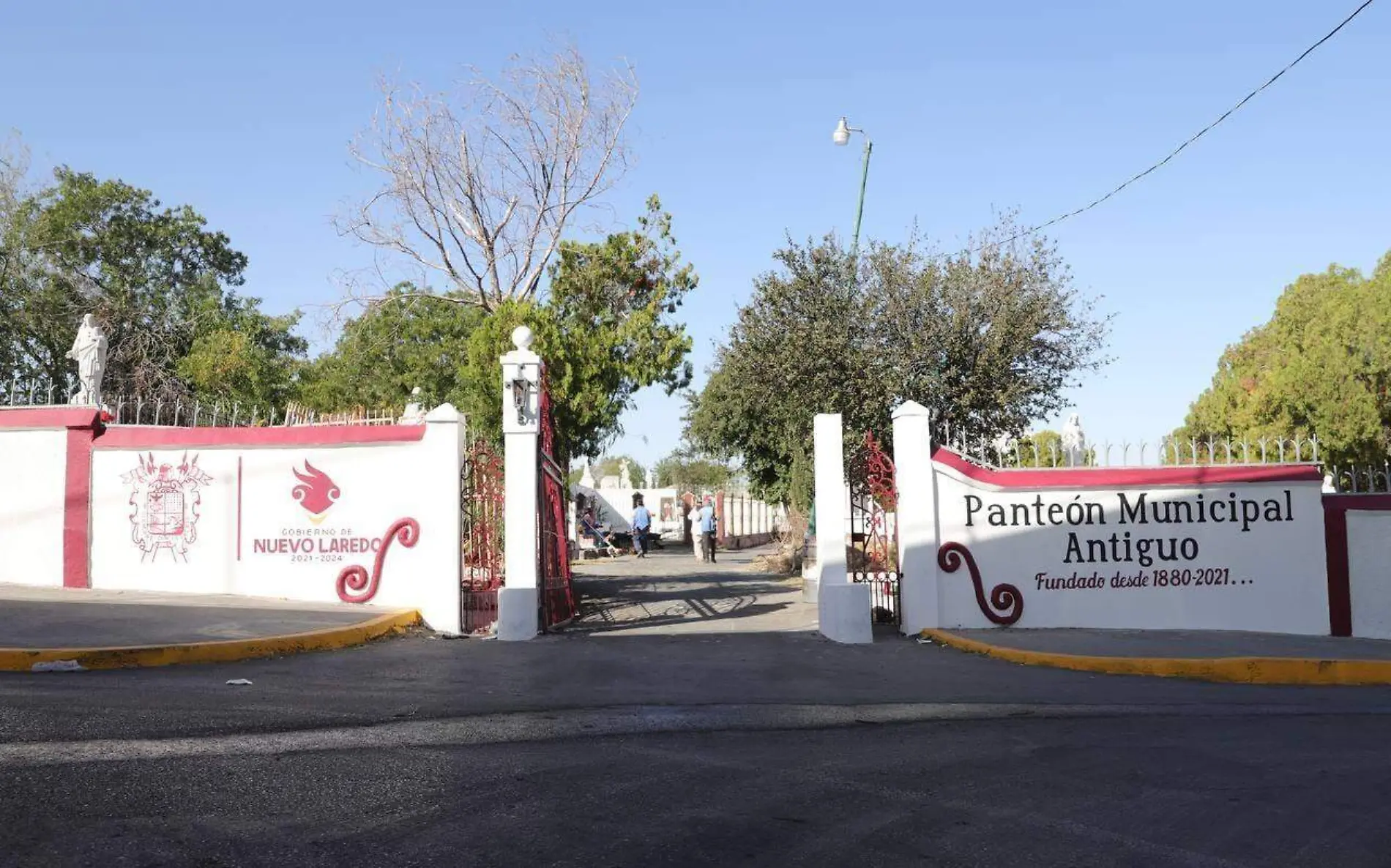 El interesante recorrido que busca instruir sobre la historia del norte de Tamaulipas se desarrolla por el Panteón Municipal Antiguo en Nuevo Laredo Gobierno de NLD (1)